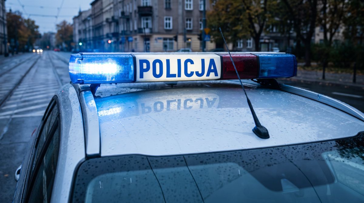 Kuzyn wtargnął do mieszkania i groził rodzinie – usłyszał trzy zarzuty